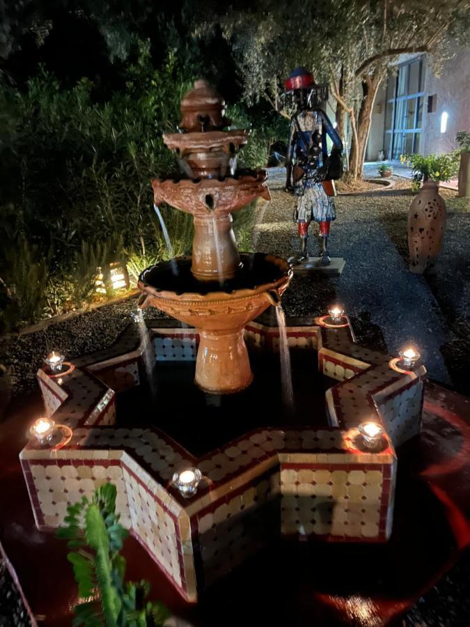 塔鲁丹特Les Trois Paons住宿加早餐旅馆 外观 照片